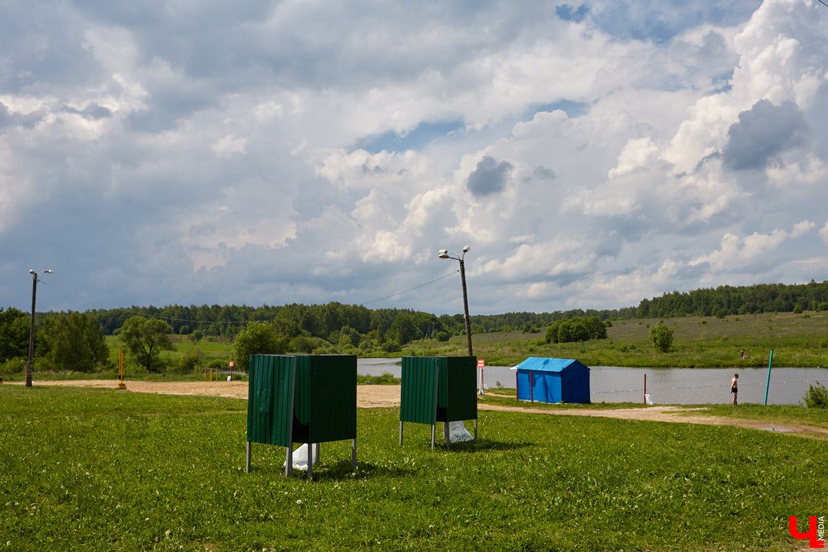 Купальный сезон во Владимирской области официально открыт! Однако плескаться где попало крайне рискованно. Даем вам список пляжей, прошедших проверку на безопасность. Получилось 42 места.