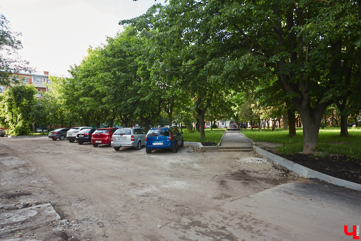 Вчера стало известно, какие общественные пространства в городе приведут в порядок следующим летом. Победителей в онлайн-голосовании за объекты для благоустройства, длившемся полтора месяца, оказалось два. «Ключ-Медиа» прогулялся по одному из мест для отдыха и оценил, так ли оно нуждается в переменах.