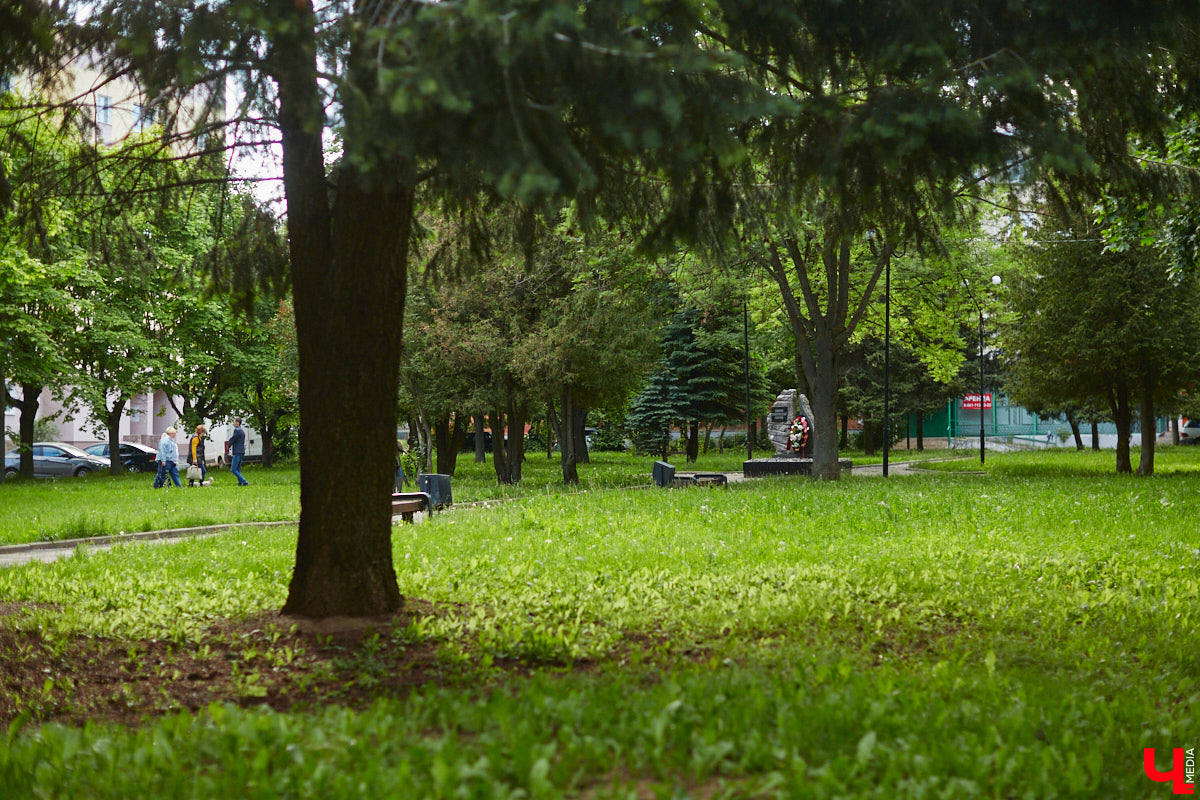 Вчера стало известно, какие общественные пространства в городе приведут в порядок следующим летом. Победителей в онлайн-голосовании за объекты для благоустройства, длившемся полтора месяца, оказалось два. «Ключ-Медиа» прогулялся по одному из мест для отдыха и оценил, так ли оно нуждается в переменах.