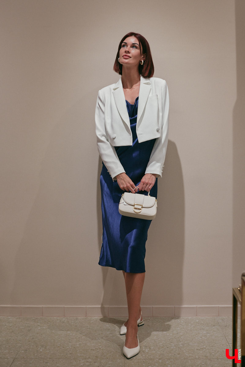 Эта девушка однозначно яркая личность! И гардероб полностью отражает ее взгляды: минималистичность, сочетаемость вещей между собой и ничего лишнего. Полюбуйтесь на три ярких летних аутфита блогера Анны Шиш, каждый из которых подобран под определенное настроение.