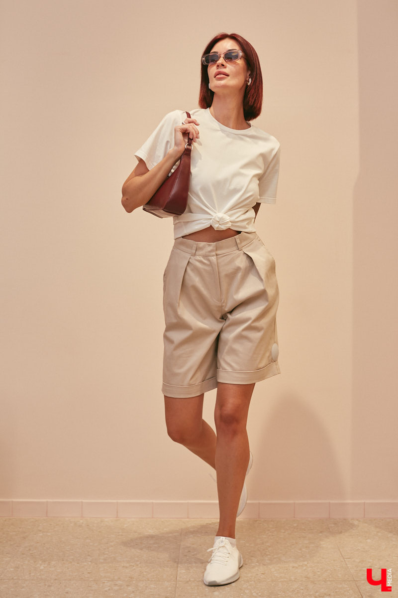 Эта девушка однозначно яркая личность! И гардероб полностью отражает ее взгляды: минималистичность, сочетаемость вещей между собой и ничего лишнего. Полюбуйтесь на три ярких летних аутфита блогера Анны Шиш, каждый из которых подобран под определенное настроение.