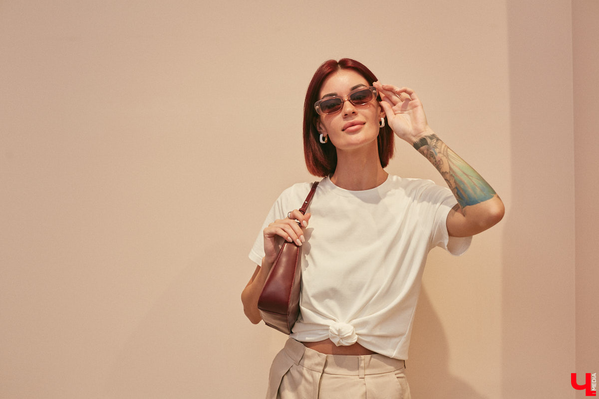 Эта девушка однозначно яркая личность! И гардероб полностью отражает ее взгляды: минималистичность, сочетаемость вещей между собой и ничего лишнего. Полюбуйтесь на три ярких летних аутфита блогера Анны Шиш, каждый из которых подобран под определенное настроение.