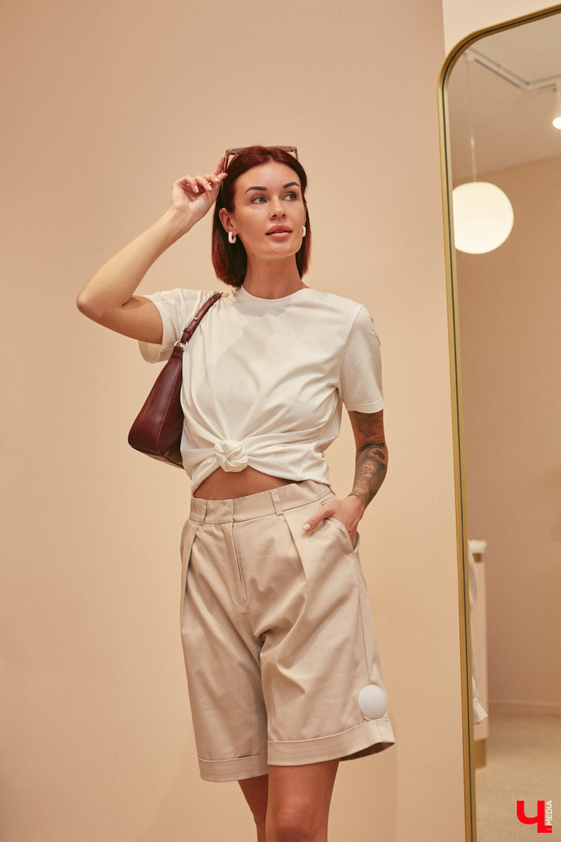 Эта девушка однозначно яркая личность! И гардероб полностью отражает ее взгляды: минималистичность, сочетаемость вещей между собой и ничего лишнего. Полюбуйтесь на три ярких летних аутфита блогера Анны Шиш, каждый из которых подобран под определенное настроение.