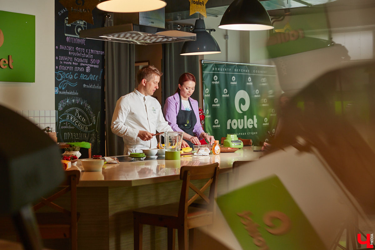 Популярное на детских шоу криомороженое с жидким азотом — отличное угощение в жару для активных и много работающих людей, предпочитающих ЗОЖ. За несколько минут из сливок и любых выбранных вами ингредиентов можно создать вкусный и оригинальный десерт.