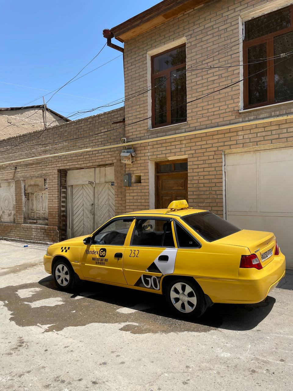 Вы уже определились, куда поедете этим летом? Если нет, рассмотрите вариант отдыха с восточным колоритом. Радиоведущая из Владимира Анастасия Колова побывала в Узбекистане и уверяет, это того стоит! Тем более что много денег на путешествие не потребуется.