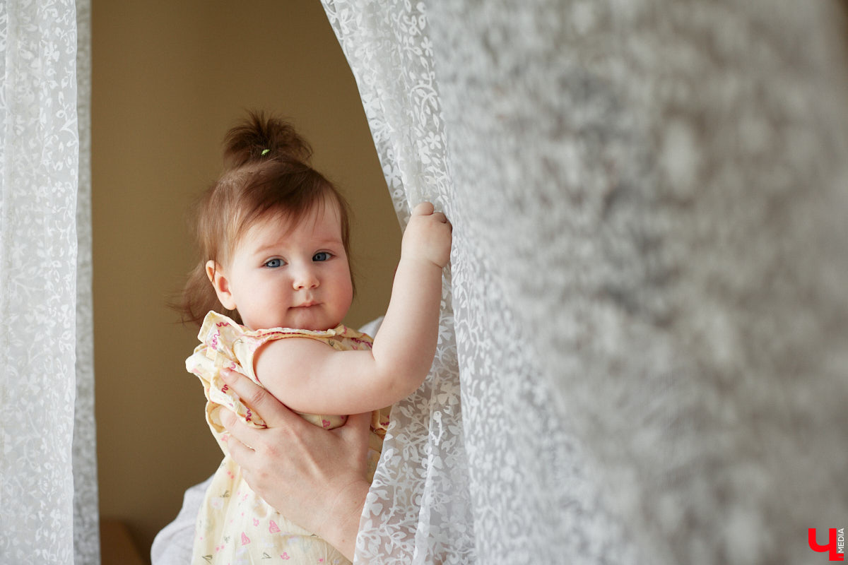 Она просила вернуть свою жизнь обратно, постоянно рыдала на руках у мужа. Анна Рябиничева признается, что никогда не мечтала о ребенке, и вполне откровенно делится своими мыслями по этому поводу. Как бывшая чайлдфри превратилась в заботливую маму, с какими трудностями на этом пути ей пришлось столкнуться и как теперь живется в декрете — читайте в нашем интервью.