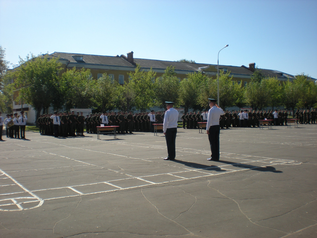 20 февраля этого года объявлен победитель аукциона, который в ближайшие годы должен застроить 29 гектаров бывшей танковой части в военном городке. Но сначала территорию очистят от объектов, оставшихся от военных. Среди них, как минимум, пять казарм, которые были возведены в конце XIX века. По мнению местных краеведов, комплекс этих зданий представляет историко-культурную ценность, казармы могли бы быть отремонтированы и использованы как музейные или арт-объекты.