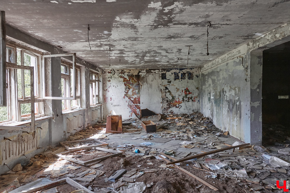 20 февраля этого года объявлен победитель аукциона, который в ближайшие годы должен застроить 29 гектаров бывшей танковой части в военном городке. Но сначала территорию очистят от объектов, оставшихся от военных. Среди них, как минимум, пять казарм, которые были возведены в конце XIX века. По мнению местных краеведов, комплекс этих зданий представляет историко-культурную ценность, казармы могли бы быть отремонтированы и использованы как музейные или арт-объекты.