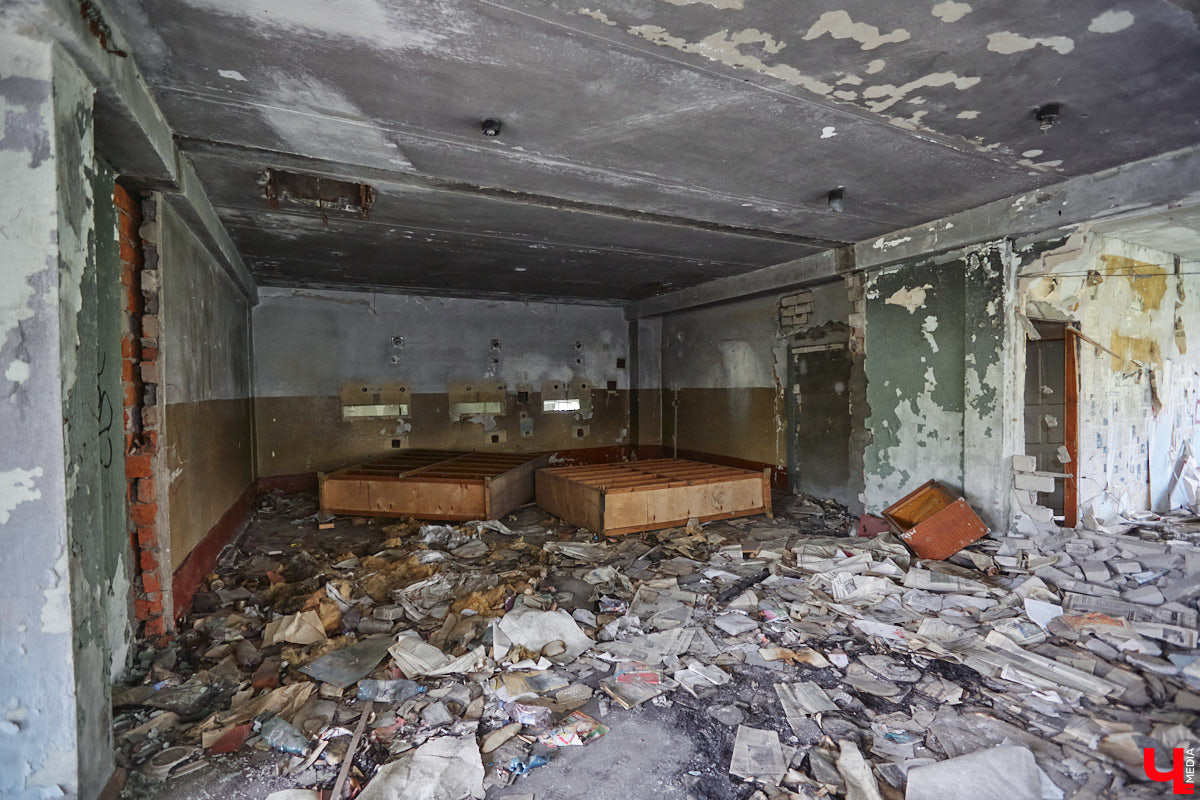 20 февраля этого года объявлен победитель аукциона, который в ближайшие годы должен застроить 29 гектаров бывшей танковой части в военном городке. Но сначала территорию очистят от объектов, оставшихся от военных. Среди них, как минимум, пять казарм, которые были возведены в конце XIX века. По мнению местных краеведов, комплекс этих зданий представляет историко-культурную ценность, казармы могли бы быть отремонтированы и использованы как музейные или арт-объекты.