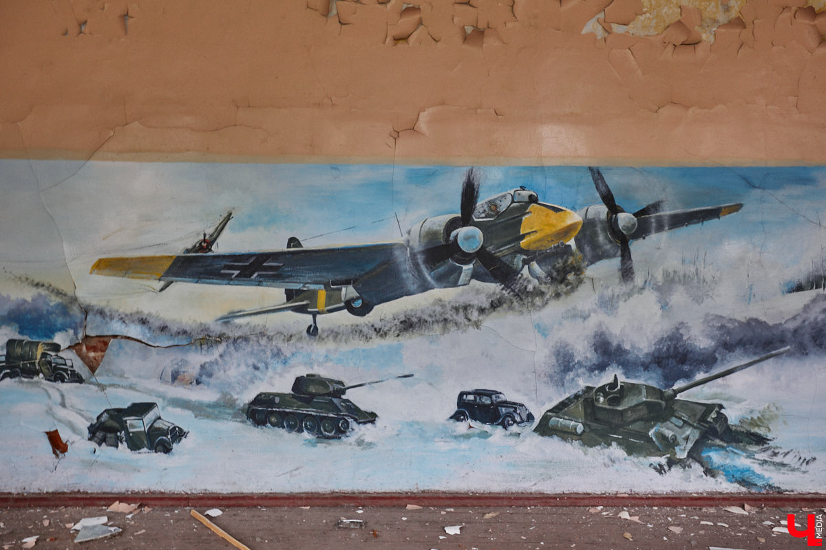 20 февраля этого года объявлен победитель аукциона, который в ближайшие годы должен застроить 29 гектаров бывшей танковой части в военном городке. Но сначала территорию очистят от объектов, оставшихся от военных. Среди них, как минимум, пять казарм, которые были возведены в конце XIX века. По мнению местных краеведов, комплекс этих зданий представляет историко-культурную ценность, казармы могли бы быть отремонтированы и использованы как музейные или арт-объекты.