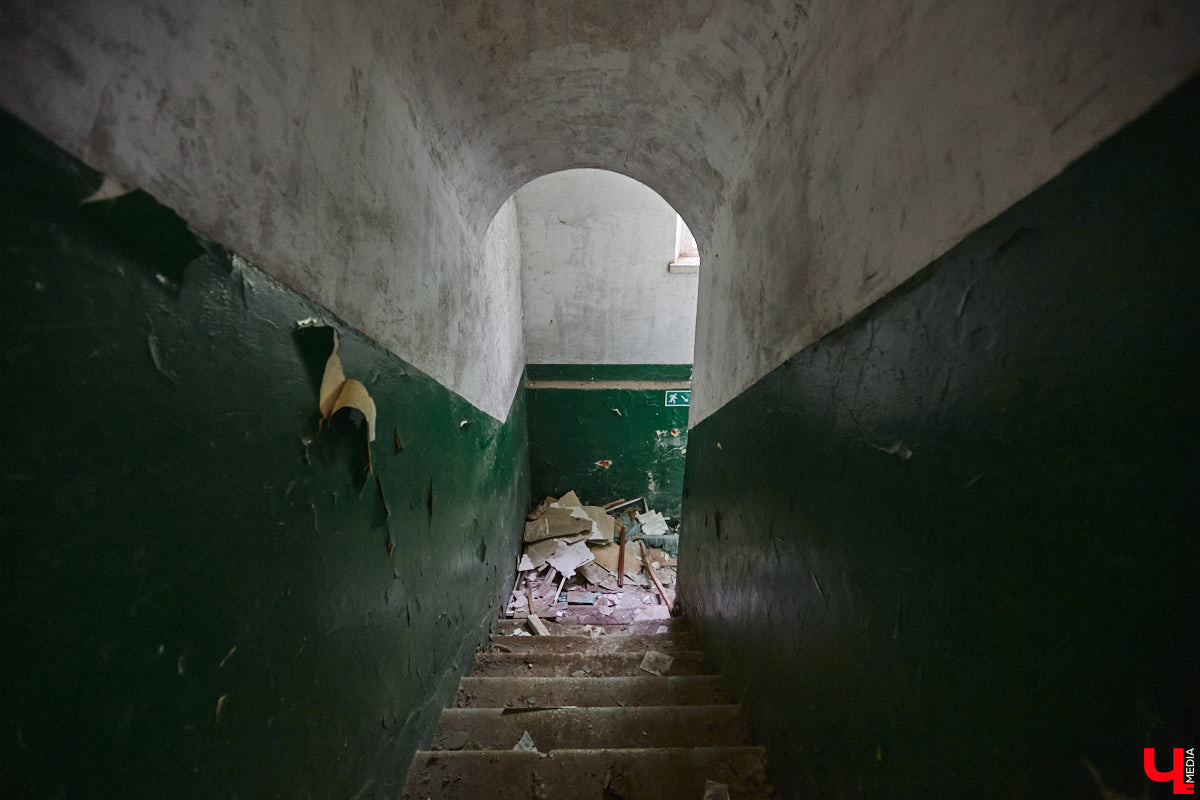 20 февраля этого года объявлен победитель аукциона, который в ближайшие годы должен застроить 29 гектаров бывшей танковой части в военном городке. Но сначала территорию очистят от объектов, оставшихся от военных. Среди них, как минимум, пять казарм, которые были возведены в конце XIX века. По мнению местных краеведов, комплекс этих зданий представляет историко-культурную ценность, казармы могли бы быть отремонтированы и использованы как музейные или арт-объекты.