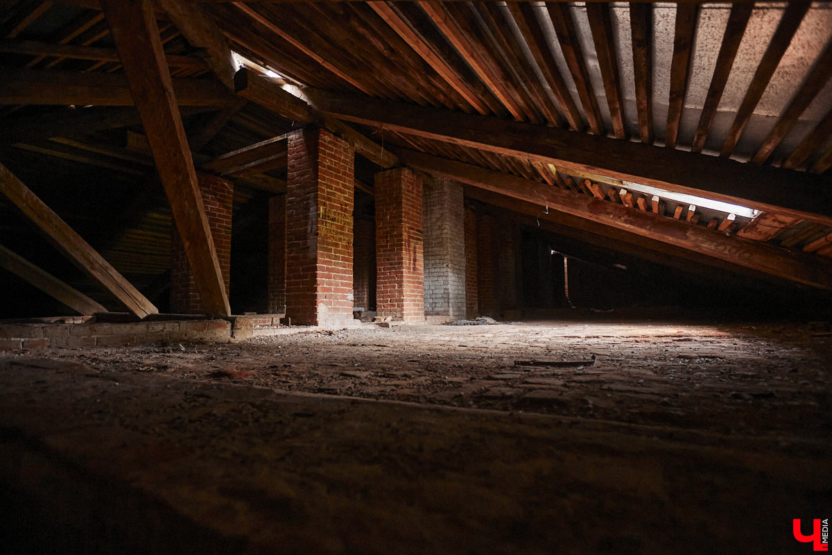 20 февраля этого года объявлен победитель аукциона, который в ближайшие годы должен застроить 29 гектаров бывшей танковой части в военном городке. Но сначала территорию очистят от объектов, оставшихся от военных. Среди них, как минимум, пять казарм, которые были возведены в конце XIX века. По мнению местных краеведов, комплекс этих зданий представляет историко-культурную ценность, казармы могли бы быть отремонтированы и использованы как музейные или арт-объекты.