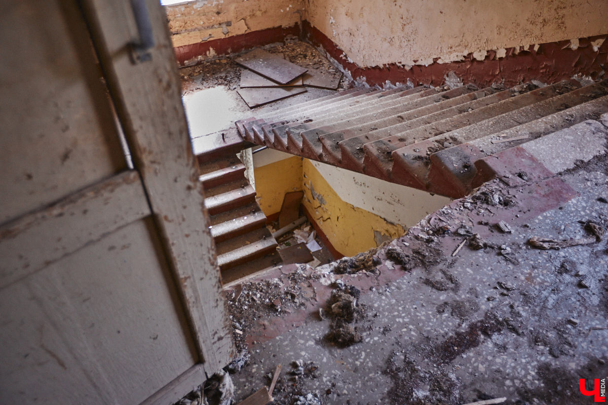 20 февраля этого года объявлен победитель аукциона, который в ближайшие годы должен застроить 29 гектаров бывшей танковой части в военном городке. Но сначала территорию очистят от объектов, оставшихся от военных. Среди них, как минимум, пять казарм, которые были возведены в конце XIX века. По мнению местных краеведов, комплекс этих зданий представляет историко-культурную ценность, казармы могли бы быть отремонтированы и использованы как музейные или арт-объекты.