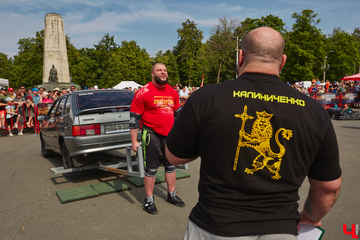 Сегодня мы расскажем вам о двух ярких фестивалях, прошедших в минувшие выходные на территории 33-го региона. Напомним, Суздаль стал столицей уличных театров, а во Владимире собрались сильнейшие богатыри. Чем участники мероприятий привлекали и удивляли публику — читайте в нашем материале.