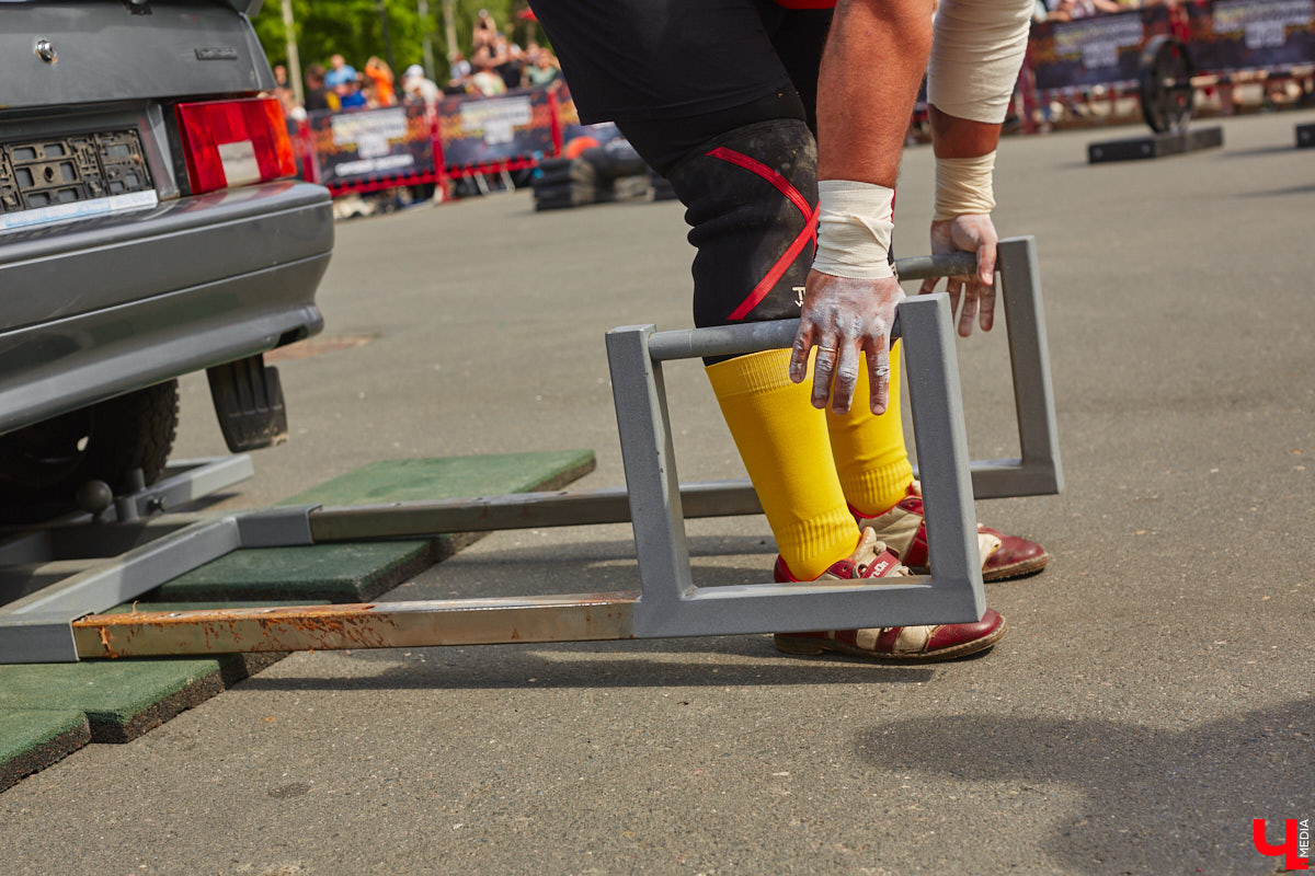 Сегодня мы расскажем вам о двух ярких фестивалях, прошедших в минувшие выходные на территории 33-го региона. Напомним, Суздаль стал столицей уличных театров, а во Владимире собрались сильнейшие богатыри. Чем участники мероприятий привлекали и удивляли публику — читайте в нашем материале.