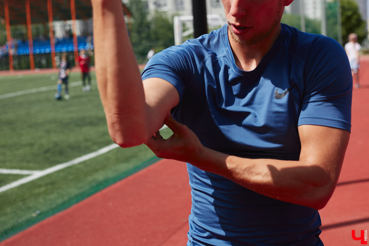 Первая в регионе многофункциональная спортивная площадка, которую установили в микрорайоне Юрьевец, заинтересовала многих в первую очередь заявленным интеллектом. Так ли она умна, как обещано, и сможет ли заменить занятия с тренером? «Ключ-Медиа» проверил это в компании профессионала. 