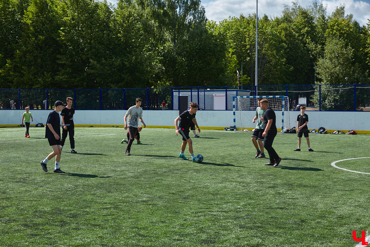 В популярном владимирском месте для отдыха завершается последний этап реновации. Благоустройство парка «Добросельский» заняло три года, прошло не без задержек и стоило больше 200 миллионов рублей. Мы наведались туда, чтобы показать вам, как выглядит рекреационная зона на данный момент.