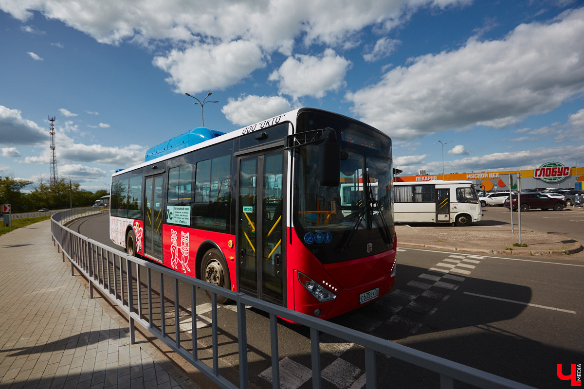 Вы уже обратили внимание на новые автобусы, которые появились на улицах областного центра? А может быть, успели даже проехаться на одном из них? Если нет, тогда отправляйтесь на маршрут вместе с «Ключ-Медиа». Мы протестировали китайский общественный транспорт с местным автоблогером.