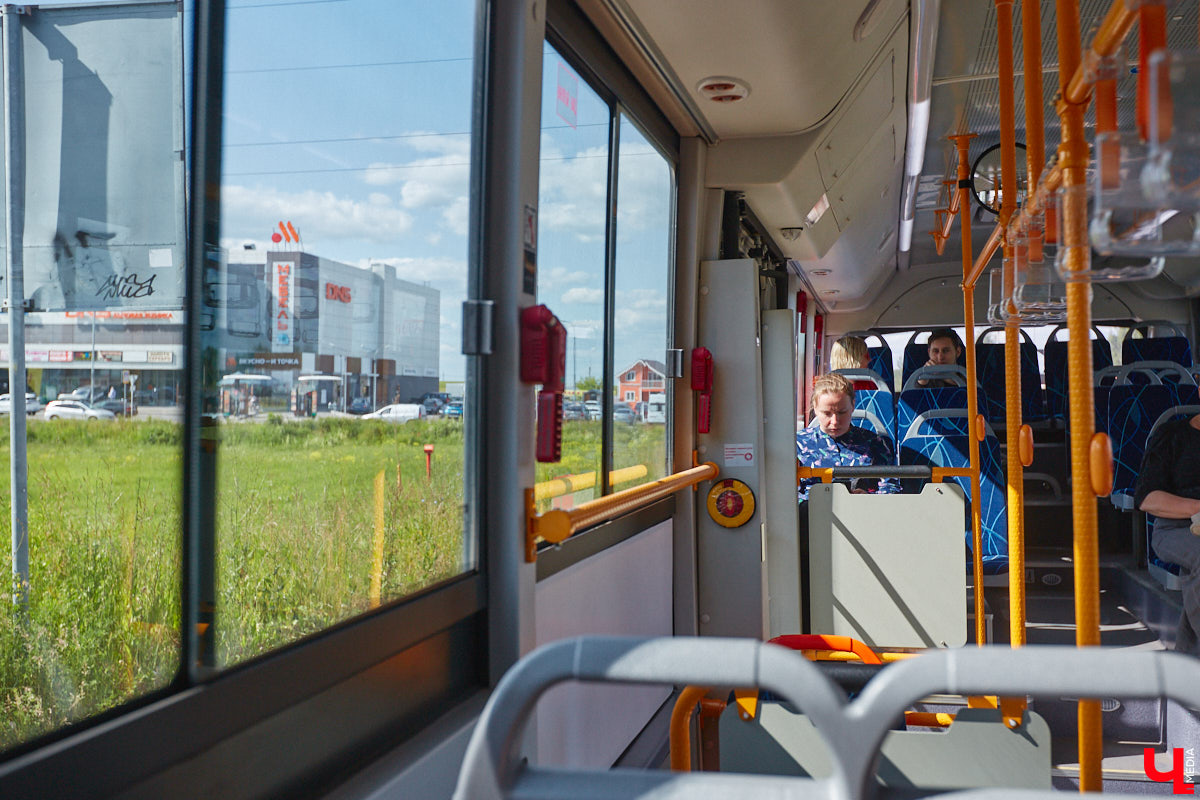 Вы уже обратили внимание на новые автобусы, которые появились на улицах областного центра? А может быть, успели даже проехаться на одном из них? Если нет, тогда отправляйтесь на маршрут вместе с «Ключ-Медиа». Мы протестировали китайский общественный транспорт с местным автоблогером.