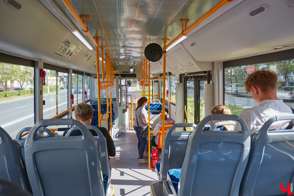 Вы уже обратили внимание на новые автобусы, которые появились на улицах областного центра? А может быть, успели даже проехаться на одном из них? Если нет, тогда отправляйтесь на маршрут вместе с «Ключ-Медиа». Мы протестировали китайский общественный транспорт с местным автоблогером.