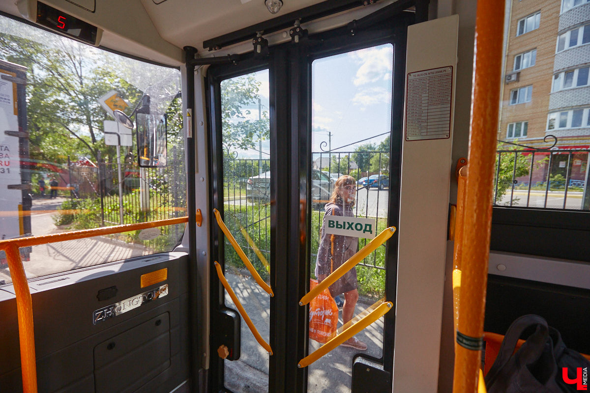 Вы уже обратили внимание на новые автобусы, которые появились на улицах областного центра? А может быть, успели даже проехаться на одном из них? Если нет, тогда отправляйтесь на маршрут вместе с «Ключ-Медиа». Мы протестировали китайский общественный транспорт с местным автоблогером.