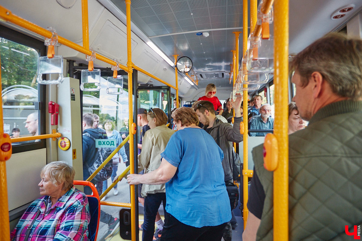 Вы уже обратили внимание на новые автобусы, которые появились на улицах областного центра? А может быть, успели даже проехаться на одном из них? Если нет, тогда отправляйтесь на маршрут вместе с «Ключ-Медиа». Мы протестировали китайский общественный транспорт с местным автоблогером.