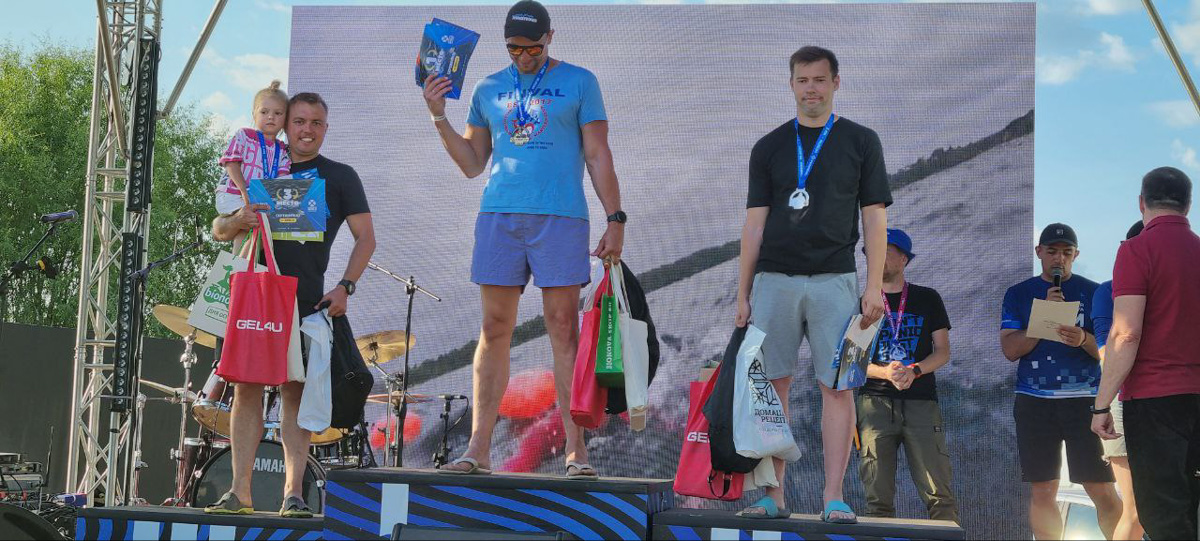 25 июня в Муроме прошел богатырский заплыв международной серии, собравший спортсменов и новичков со всей страны. Около 500 участников, в том числе 69 человек из Владимирской области, приняли участие в спортивном соревновании на воде в рамках этапа чемпионата мира X-Waters World Championship 2023. О необычных призах, сложностях на пути и поводах для гордости — в нашем материале.