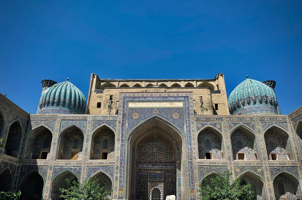 Владимирский путешественник Игорь Икшаков проехал через три страны на мотоцикле в сторону горной системы Памир. Весь путь через Казахстан, Узбекистан, Таджикистан и обратно занял у него 17 дней. Преодолеть пришлось почти девять тысяч километров. И без приключений в пути, естественно, не обошлось.