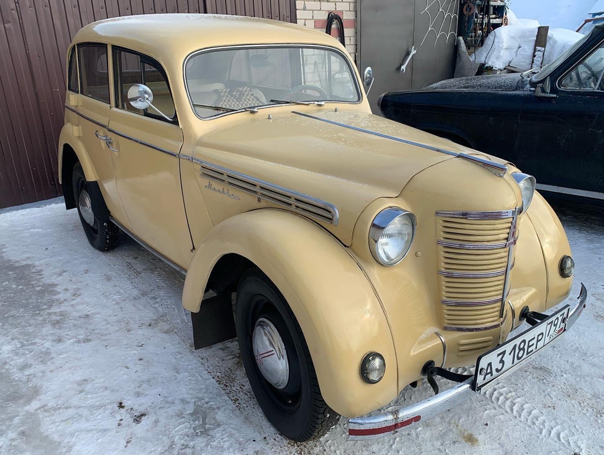 Вот уже 15 лет Олег Алмаев спасает жизни. Только достает он с того света раритетные автомобили. В его гараже побывали и «Москвичи» с «Чайками», и Rolls-Royce с Porsche. Около 130 винтажных машин усилиями команды реставратора крепко встали на все четыре колеса. Об удивительном ремесле, превращающем «суповые наборы» в ретротранспорт стоимостью в десятки миллионов рублей, мастер рассказал нам.