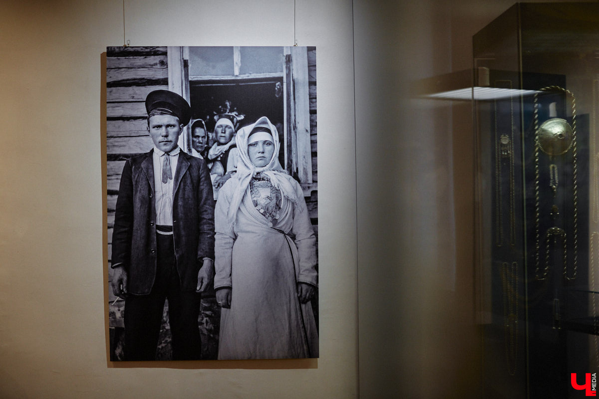 Мода циклична, и порой возвращения бывают очень неожиданными. Речь не о джинсах клеш, а о еще более древних предметах с историей. В вещах, насчитывающих сотню лет, наблюдаются актуальные нынче тренды. А потому вместе с владимирским стилистом Александрой Креар мы сравнили старинные украшения с современными.