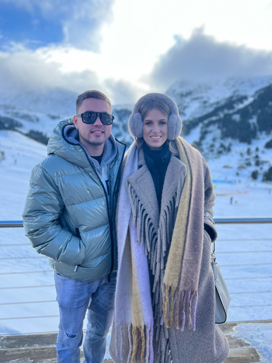 Полгода назад Алена Маркелова переехала вместе с супругом в солнечную Испанию. Достаточный срок, чтобы разобраться с нюансами жизни в этой стране, ее национальными традициями и бытом. Нашему изданию владимирская ведущая рассказала обо всем подробно.