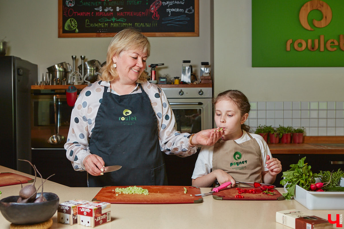 Владимирский реставратор, как опытный ресторатор, исследовала влияние цвета ингредиентов на вкус приготовленной еды и выяснила, какое блюдо можно назвать лидером летней красочной палитры.