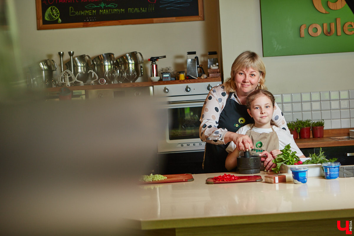 Владимирский реставратор, как опытный ресторатор, исследовала влияние цвета ингредиентов на вкус приготовленной еды и выяснила, какое блюдо можно назвать лидером летней красочной палитры.