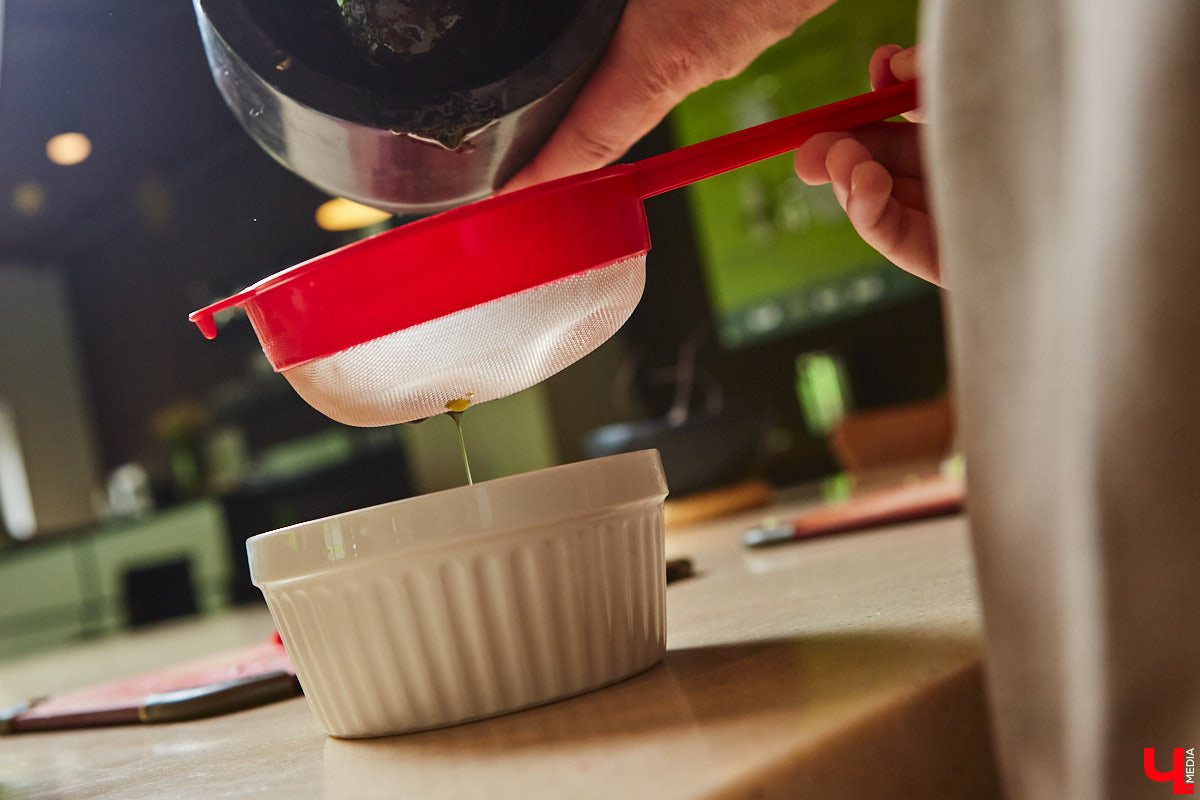 Владимирский реставратор, как опытный ресторатор, исследовала влияние цвета ингредиентов на вкус приготовленной еды и выяснила, какое блюдо можно назвать лидером летней красочной палитры.