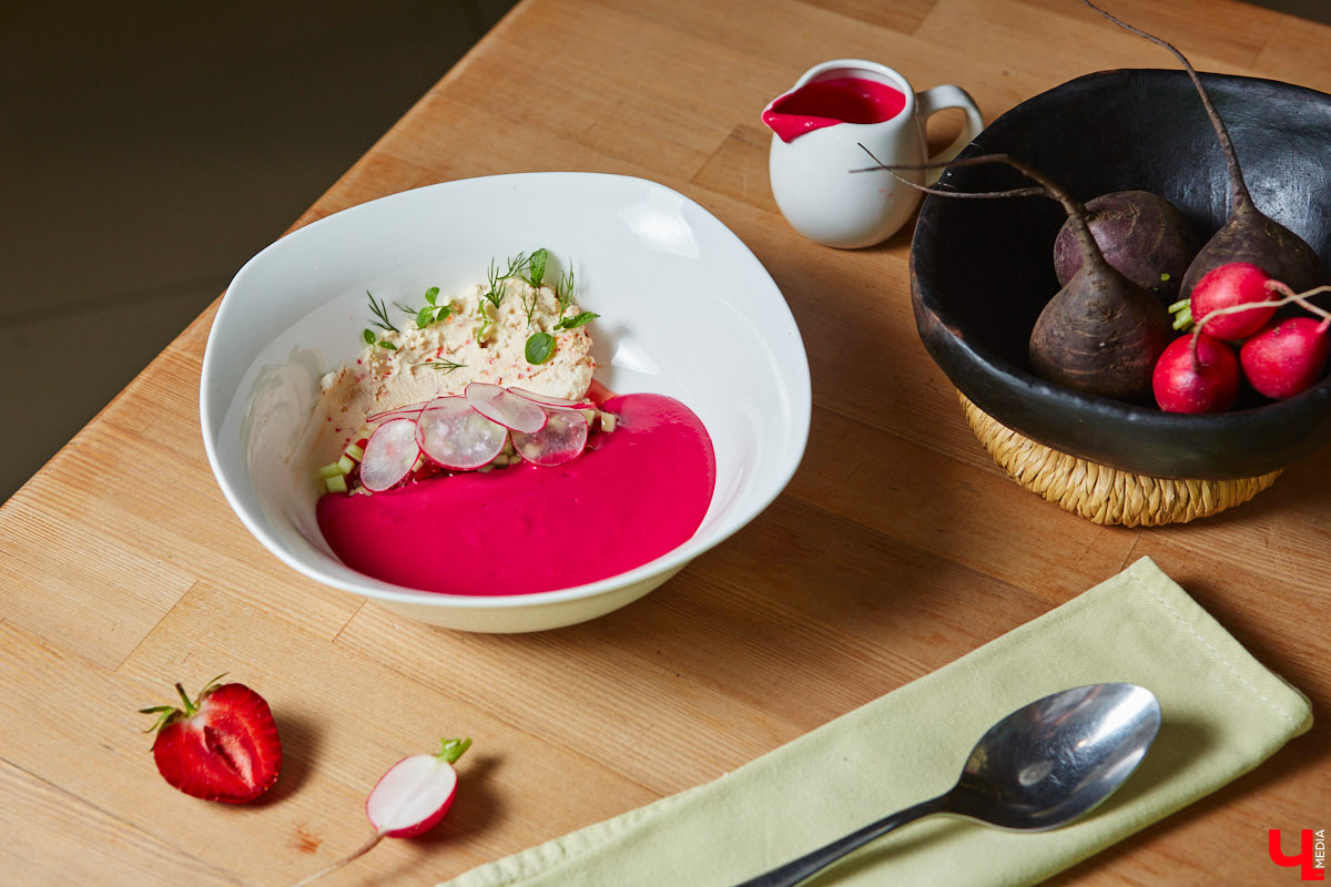 Владимирский реставратор, как опытный ресторатор, исследовала влияние цвета ингредиентов на вкус приготовленной еды и выяснила, какое блюдо можно назвать лидером летней красочной палитры.