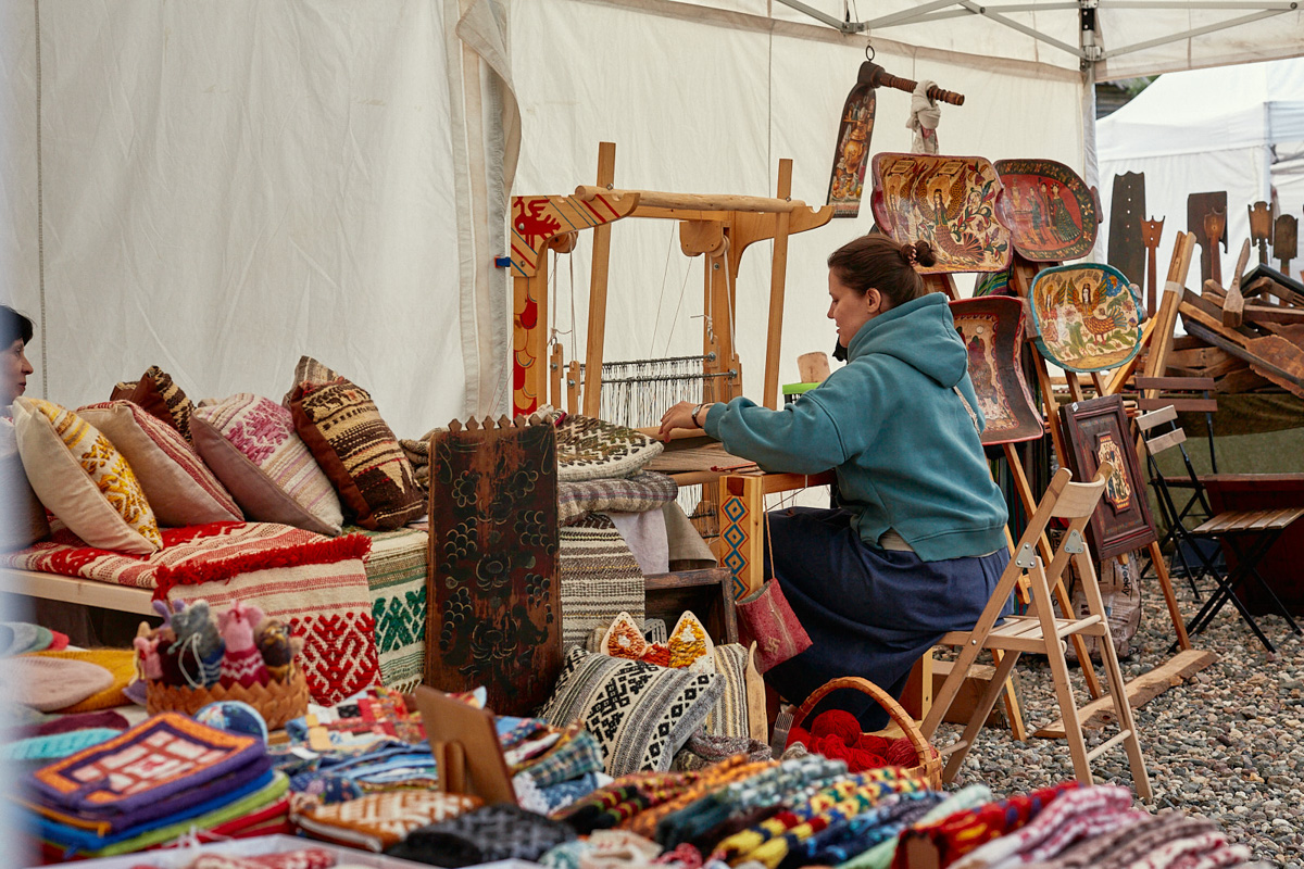 Даем старт концертам со звездами под открытым небом в Суздале! Ирина Забияка и группа «Чили», «Братья Грим», экс-солистка золотого состава группы «Стрелки» Юлия Беретта и экс-солист «Отпетых мошенников» Гарик Богомазов уже на следующей неделе выступят в городе-музее на «Дискотеке миллениум». «БаняФест» в августе станет не менее жарким! «Крематорий», 5sta Family — будет много хитов и не только.