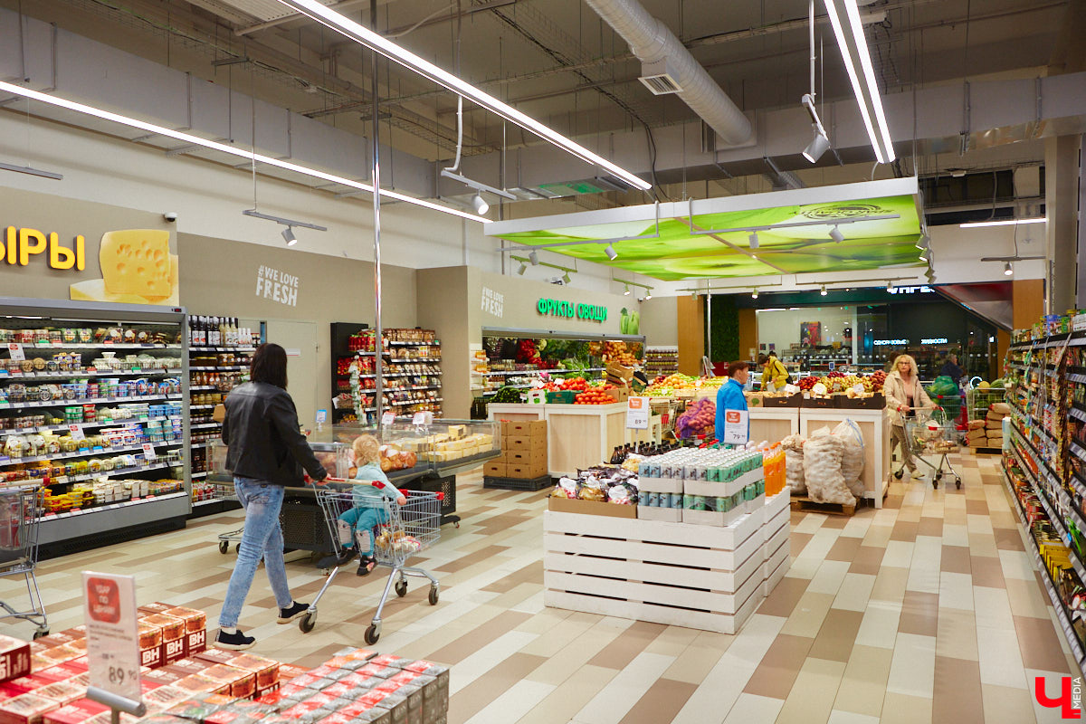 Павел Кузнецов — отец четверых детей, продвигающий в нашем городе чемоданы-самокаты с аккумулятором и голубые яйца от гламурных курочек, вдохновляется на домашней кухне смелыми кулинарными экспериментами. И сегодня мы вместе с вами станем свидетелями одного из них.