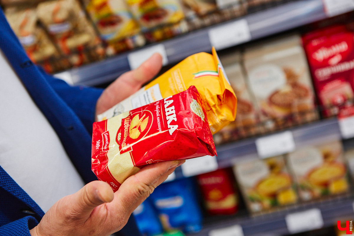 Павел Кузнецов — отец четверых детей, продвигающий в нашем городе чемоданы-самокаты с аккумулятором и голубые яйца от гламурных курочек, вдохновляется на домашней кухне смелыми кулинарными экспериментами. И сегодня мы вместе с вами станем свидетелями одного из них.