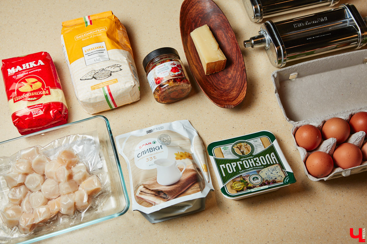 Павел Кузнецов — отец четверых детей, продвигающий в нашем городе чемоданы-самокаты с аккумулятором и голубые яйца от гламурных курочек, вдохновляется на домашней кухне смелыми кулинарными экспериментами. И сегодня мы вместе с вами станем свидетелями одного из них.