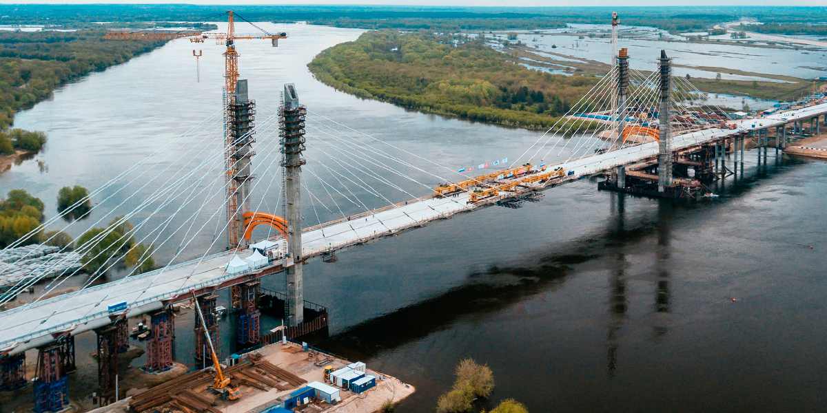 В город поступила первая партия автобусов-«коротышей», а еще у нас испытывают автономный троллейбус. Но сегодня мы поговорим не только о новинках в сфере общественного транспорта. Будет кое-что про создание цивилизованной системы парковочных мест и строительство дорог.