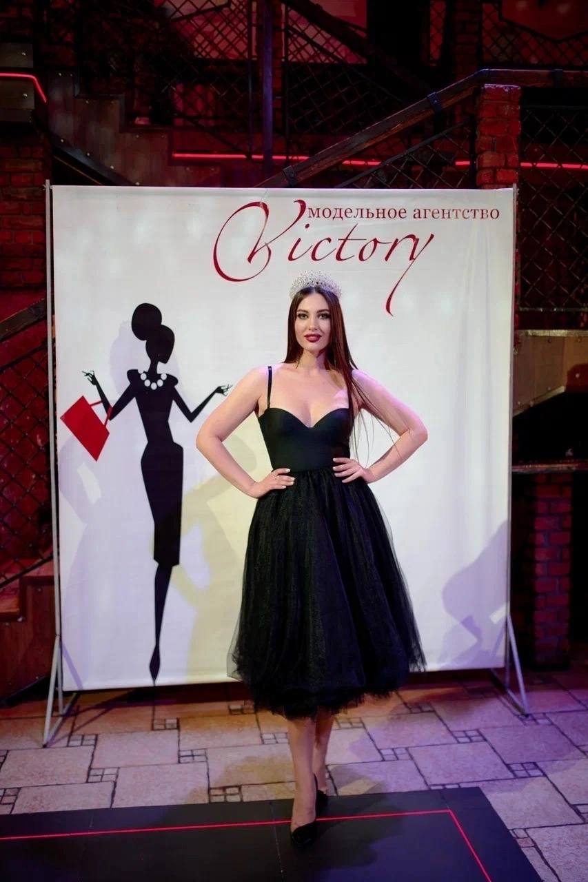 В этом году модельному агентству Victory исполняется 6 лет. В сентябре школа моделей с одноименным названием откроется во Владимире! О программе обучения, перспективах и о том, сложно ли найти свою нишу в fashion-индустрии областного центра, «Ключ-Медиа» узнал из первых уст, от руководителя школы Виктории Селеметовой.