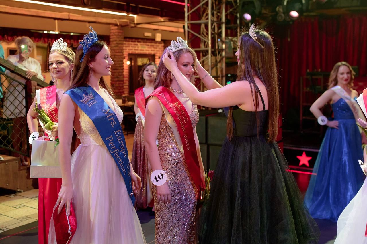 В этом году модельному агентству Victory исполняется 6 лет. В сентябре школа моделей с одноименным названием откроется во Владимире! О программе обучения, перспективах и о том, сложно ли найти свою нишу в fashion-индустрии областного центра, «Ключ-Медиа» узнал из первых уст, от руководителя школы Виктории Селеметовой.