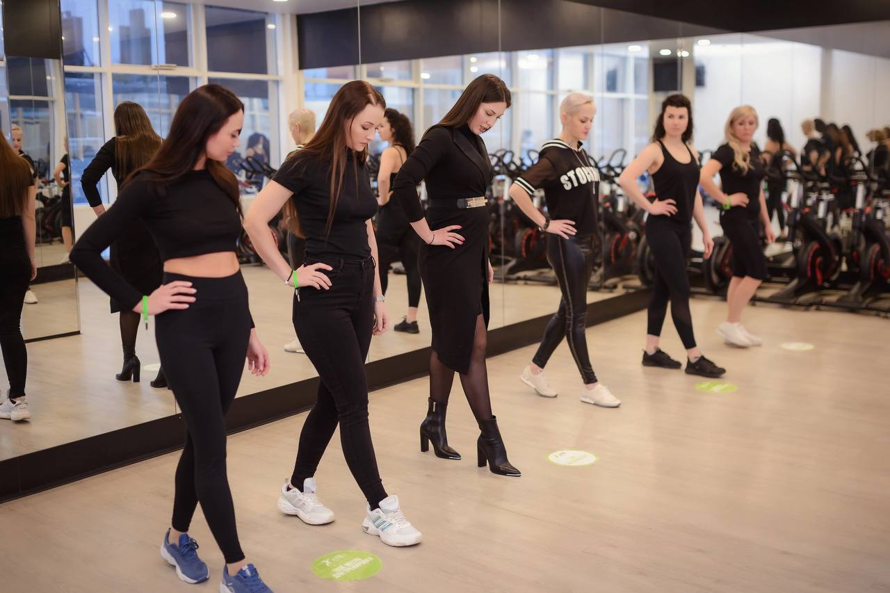 В этом году модельному агентству Victory исполняется 6 лет. В сентябре школа моделей с одноименным названием откроется во Владимире! О программе обучения, перспективах и о том, сложно ли найти свою нишу в fashion-индустрии областного центра, «Ключ-Медиа» узнал из первых уст, от руководителя школы Виктории Селеметовой.