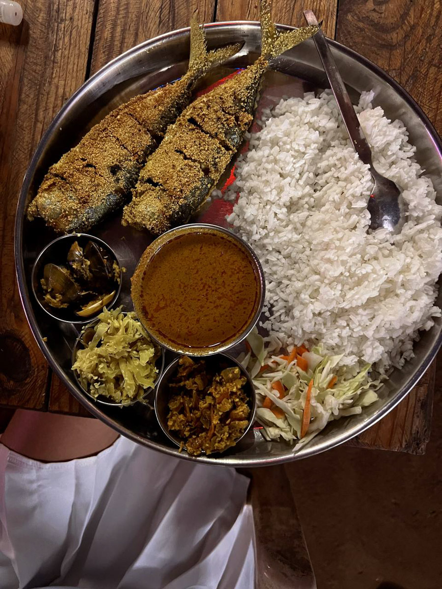 При мысли об экзотическом курорте на ум чаще всего приходят два популярных направления — Гоа и Бали. Сразу представляется райский уголок из одной известной рекламы. Но настолько ли там хорошо, как нам показывают? Специально для «Ключ-Медиа» владимирский видеограф Влада Соболь сравнила обе локации и поведала нам, где же на самом деле лучше.