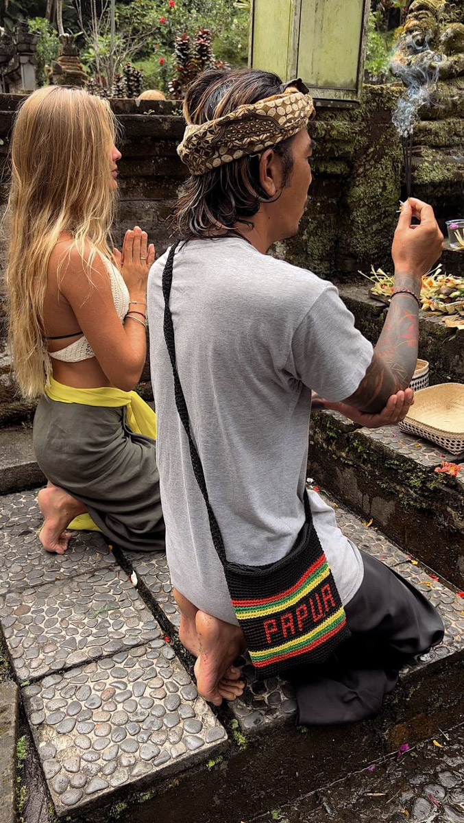 При мысли об экзотическом курорте на ум чаще всего приходят два популярных направления — Гоа и Бали. Сразу представляется райский уголок из одной известной рекламы. Но настолько ли там хорошо, как нам показывают? Специально для «Ключ-Медиа» владимирский видеограф Влада Соболь сравнила обе локации и поведала нам, где же на самом деле лучше.