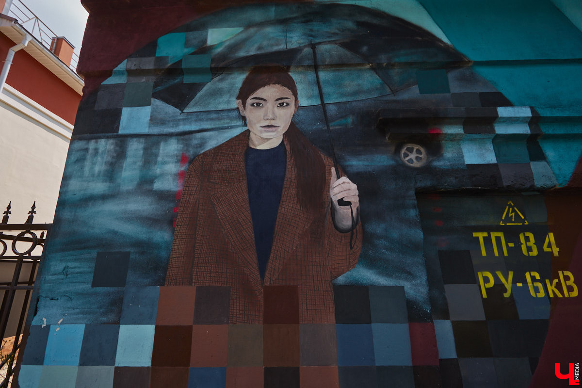 В прошлом во Владимире была группа улиц, в названии которых присутствовало слово «зеленый». Это Большая Зеленая, Малая Зеленая и Зеленая Ильинская улицы. В 1927 году Большая Зеленая стала частью улицы Сакко и Ванцетти, а Малая Зеленая потеряла свою первую часть. В 1935-м Зеленая Ильинская также получила новое название — улица Чехова. «Ключ-Медиа» решил прогуляться по бывшим Зеленым улицам и полюбоваться их достопримечательностями.