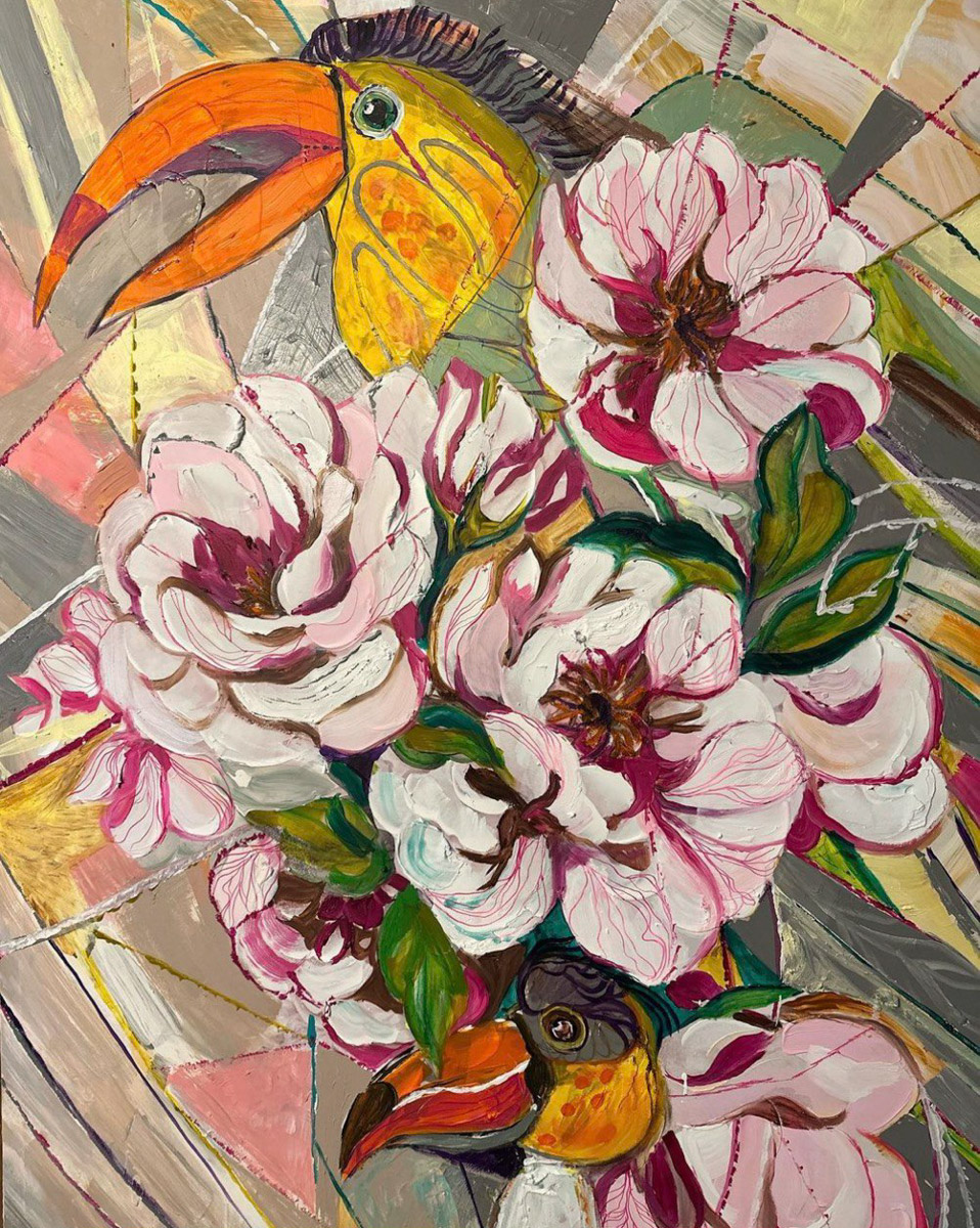 Художница из Владимира Маша Ладилова и известный греческий дизайнер Надя Дука выпустили совместную коллекцию футболок с уникальными принтами. Рассказываем об успешной коллаборации двух творческих личностей из разных стран.