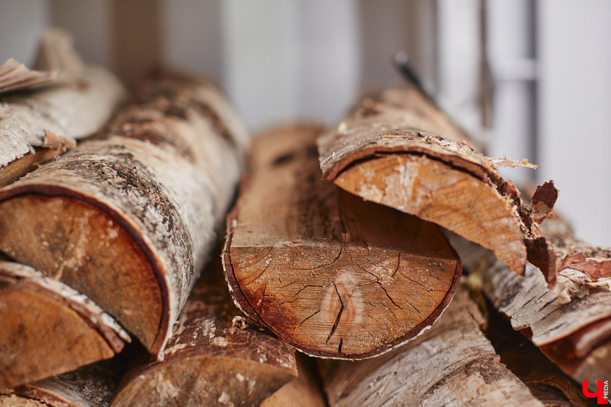 Сапбординг — один из главных трендов лета, который уверенно подхватил 33-й регион. Особой популярностью пользуется Суздаль, хотя для заплывов есть много других живописных мест. Например, озеро в Гусь-Хрустальном с его белыми лилиями и потрясающими закатами. До него точно стоит прокатиться, тем более что недавно там запустили новый sup-проект с интересными фишками.