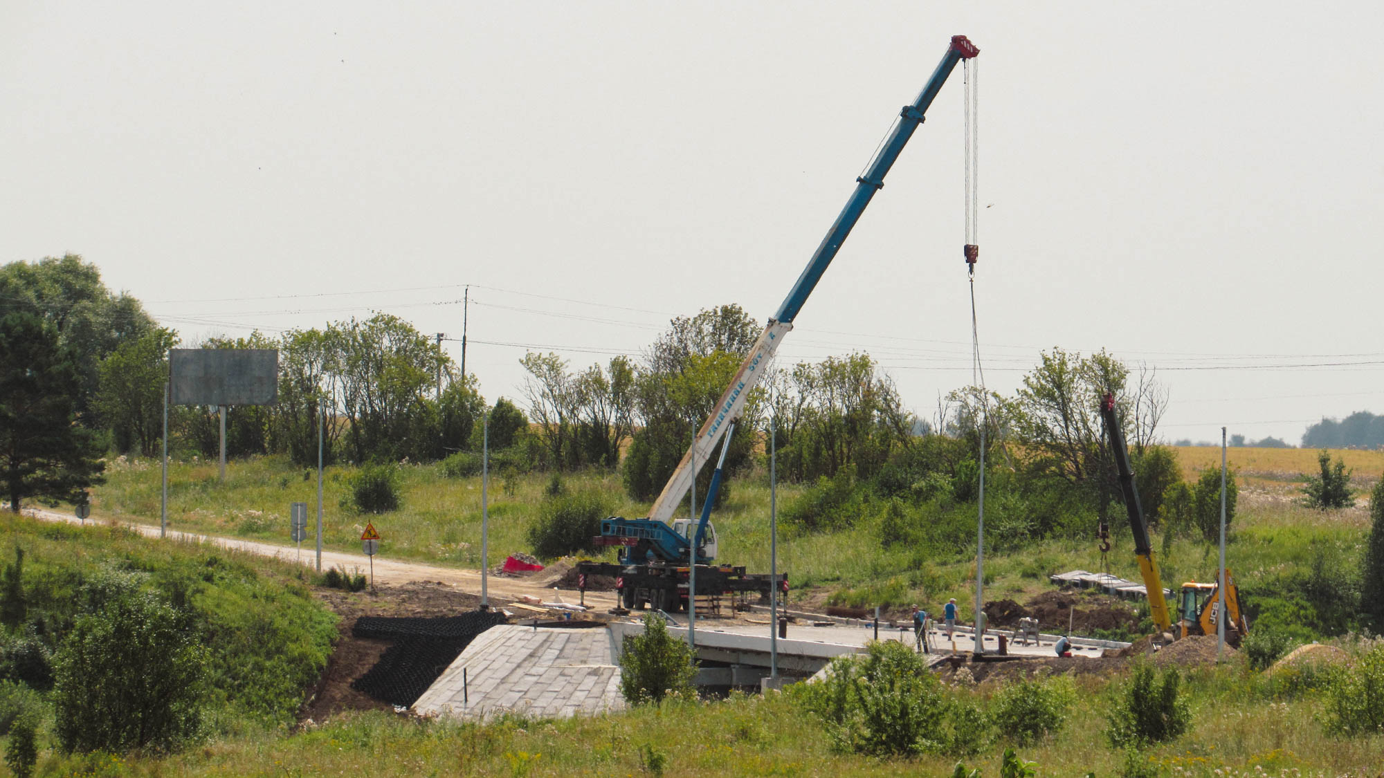 Как продвигается строительство Рпенского проезда? Когда починят мост через Мжару, чтобы открыть южный въезд в Суздаль? И, наконец, из-за чего владимирцы недовольны общественным транспортом? Ответы на эти вопросы вы найдете в нашем новом обзоре дорожных новостей.