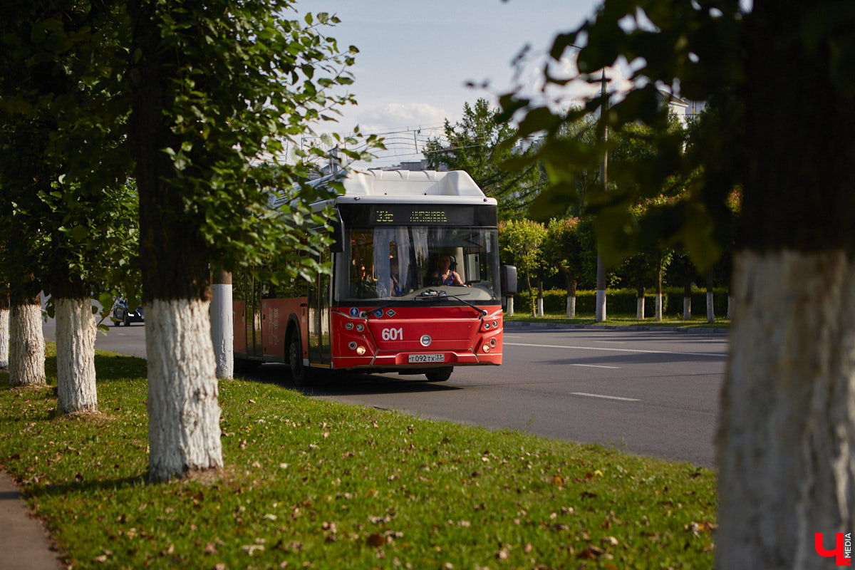 Как продвигается строительство Рпенского проезда? Когда починят мост через Мжару, чтобы открыть южный въезд в Суздаль? И, наконец, из-за чего владимирцы недовольны общественным транспортом? Ответы на эти вопросы вы найдете в нашем новом обзоре дорожных новостей.